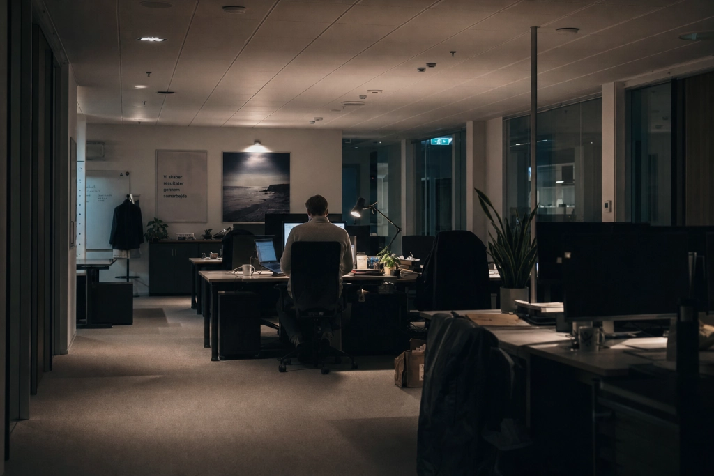 Mange lønmodtagere tror de altid er forpligtet til at tage overarbejde - men der er grænser arbejdsgiveren ikke må krydse