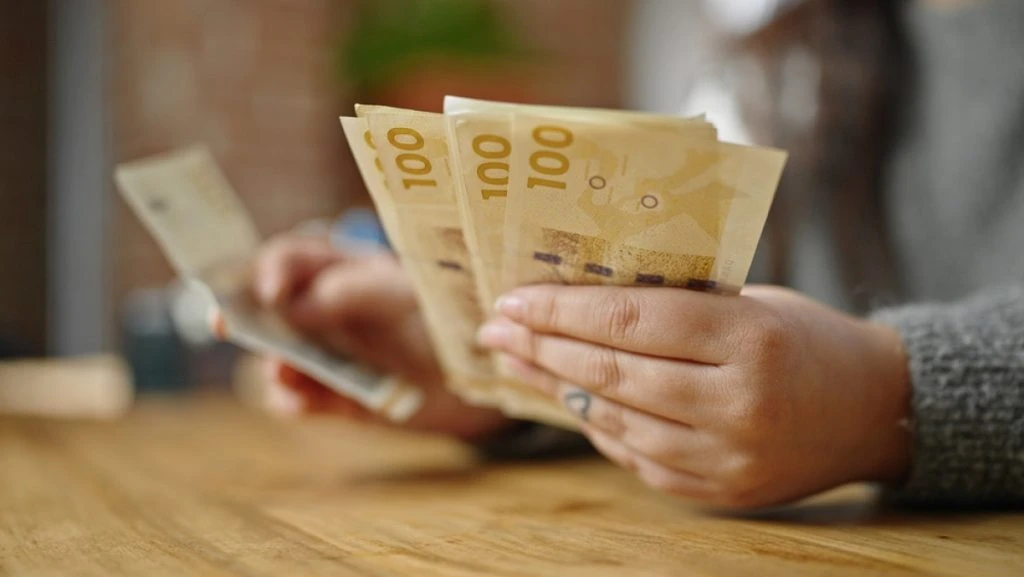 Hvad ender du reelt med i dagpenge? Her er mekanikken bag beregningen